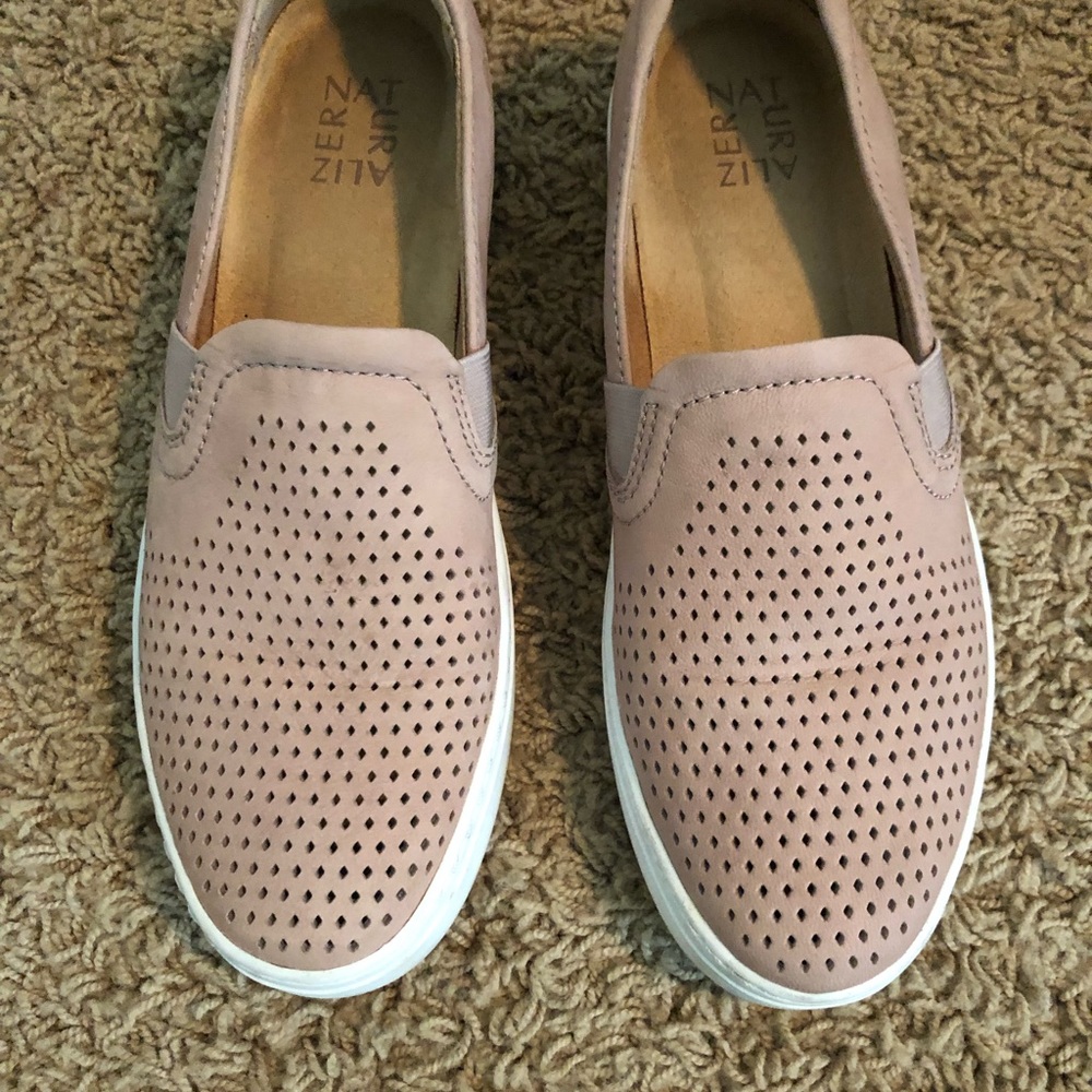 Naturalizer Shoes - size 9.5